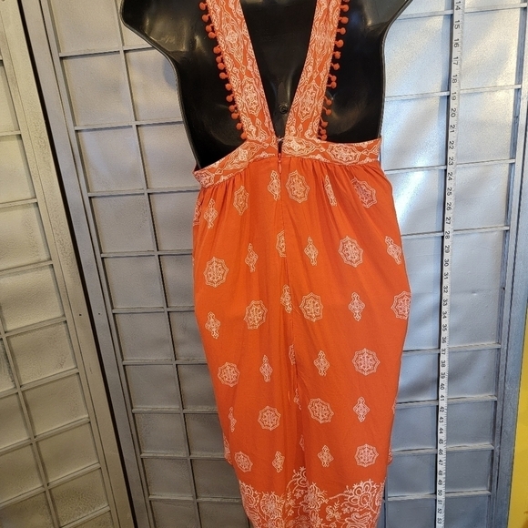 Loft medium orange top. Zipper back with shoulder straps with little pom poms. - Picture 10 of 15